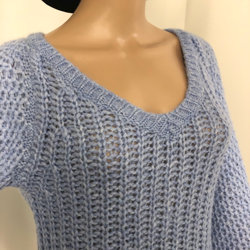 Anthropology moth chunky knot blue v neck sweater - Picture 5 of 7
